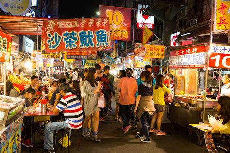 Taiwan-Night-Market - Living + Nomads – Travel tips, Guides, News ...