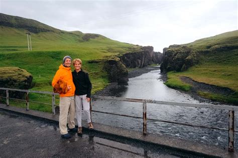 The Most Complete Guide to the Gorgeous Fjaðrárgljúfur Canyon Hike ...