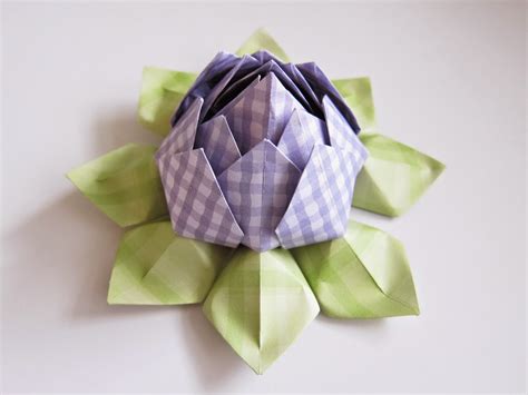 beautiful origami lotus ~ arts crafts ideas movement