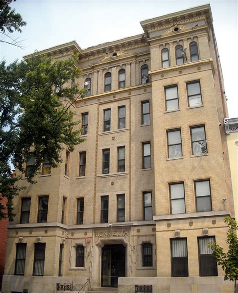 File:Henrietta Apartment Building.jpg - Wikipedia