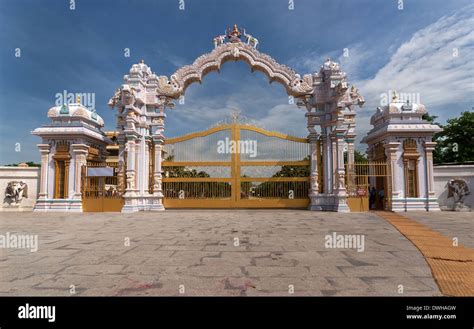 The ornamental entrance gate of Sripuram, the Golden Temple in Vellore, Tamil Nadu, India Stock ...