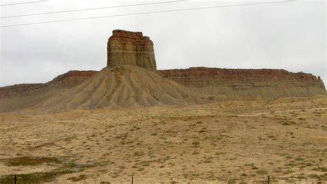 Thom and Dar's Sabbatical Journal: Apr 13 - Mesas, Buttes, and Bad Roads