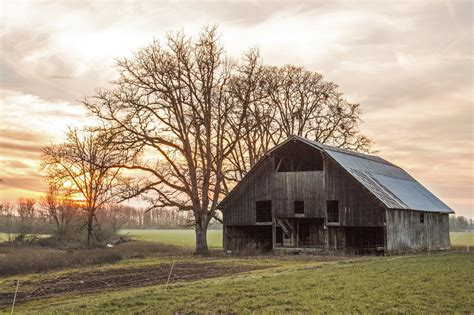 Old Barn Free Stock Photo - Public Domain Pictures