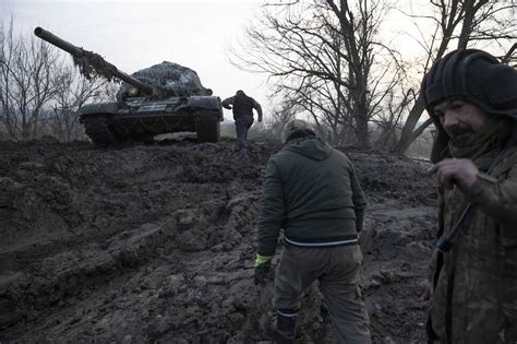 Ukrainian forces battling to regain strategic gateway city in east ...