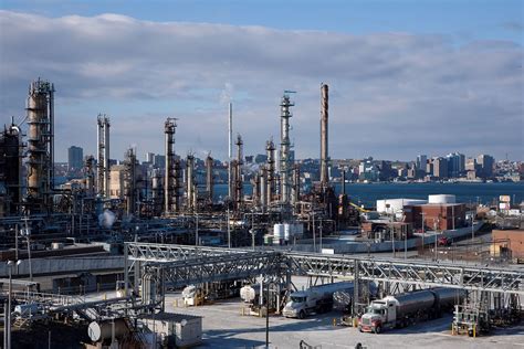 Jobs go west as Imperial Oil converts Nova Scotia refinery to terminal operation | BOE Report