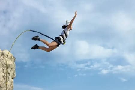 Bungee Jumping in Dubai - Leap of Adrenaline