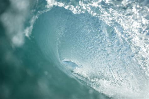 Wave rolling in pure clear sea · Free Stock Photo