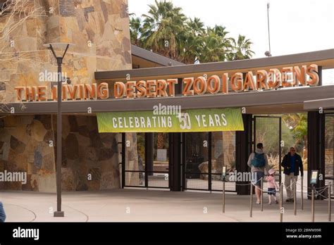 Living desert zoo palm desert hi-res stock photography and images - Alamy