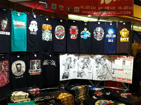 T-shirt display, Shirt display, Booth display ideas diy