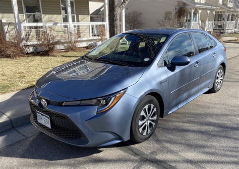 The 2020 Toyota Corolla Hybrid LE: 54mpg for $25K from GoFatherhood®