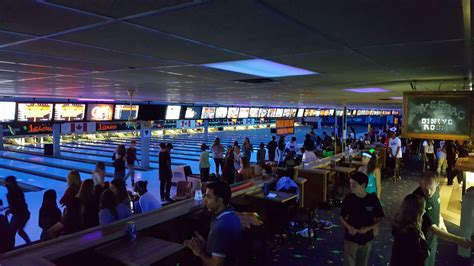 rock-n-bowl-angle - Leisure Lanes