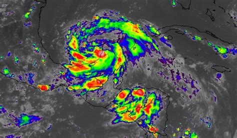 Landfall #2 Coming Up: Franklin Enters Bay of Campeche | Weather ...