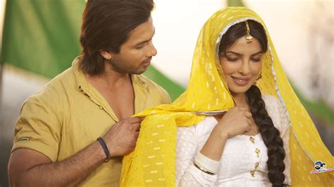 latestinbollywood | Priyanka chopra, Bollywood, Shahid kapoor