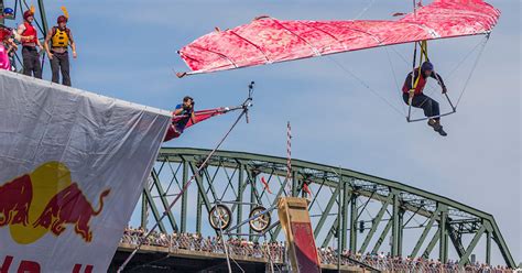 Red Bull Flugtag: human-powered flying machines - show