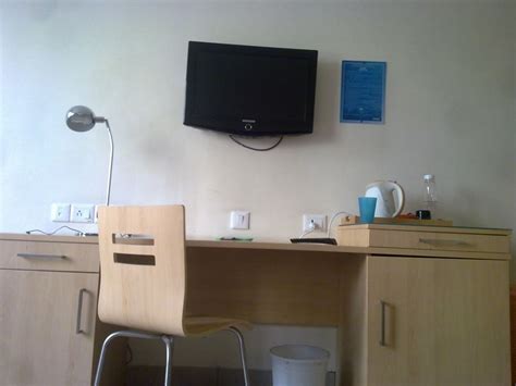 A Glimpse Of Hostel Room Of Infosys Mysore Campus - HACKZHUB