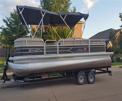 Pontoon Boats For Sale in Dallas, Texas | Used Pontoon Boats For Sale in Dallas, Texas by owner