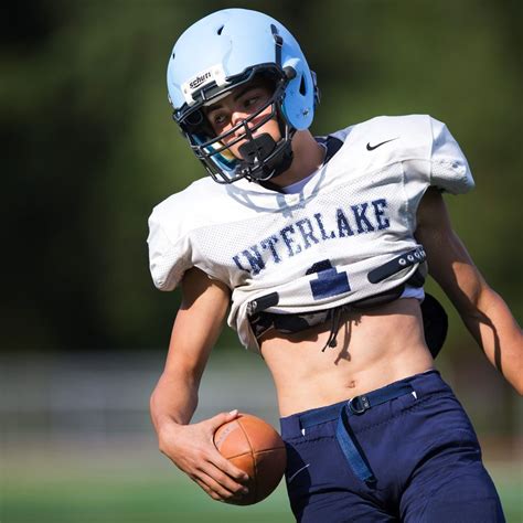 Photo Gallery: Interlake High School football practice | The Seattle Times