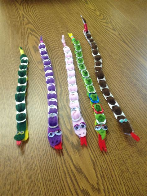 Pop Tab snakes. A recycling project for kids | Soda tab crafts, Pop top ...