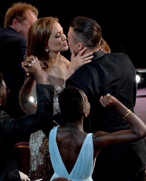 The most romantic moments of the Oscars