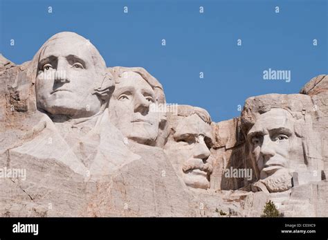 Faces of Presidents at Mount Rushmore Stock Photo - Alamy