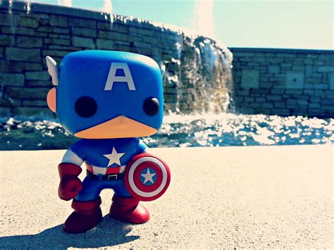 Captain America Funko Pop – Krysanthe