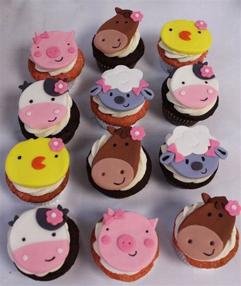 Farm Animals Fondant Cupcake Toppers by SugarLoveAndHappines Fondant Cupcake Toppers ...