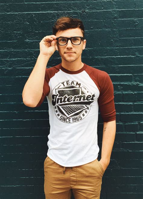 City Nerd #TeamInternet | Scout's Style | Pinterest | Nerd, Cities and Ray ban sunglasses