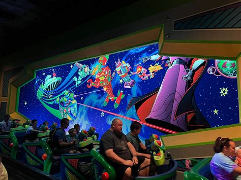 PHOTOS: Buzz Lightyear's Space Ranger Spin Load Mural Updated, Now ...