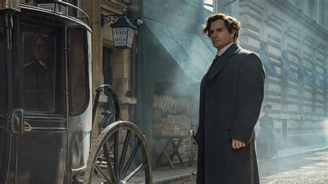 Henry Cavill Responds to Rumors About a Solo SHERLOCK HOLMES Movie ...