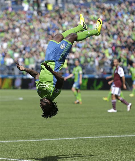 Clint Dempsey scores 2 goals, Sounders beat Rapids 4-1 | The Spokesman-Review