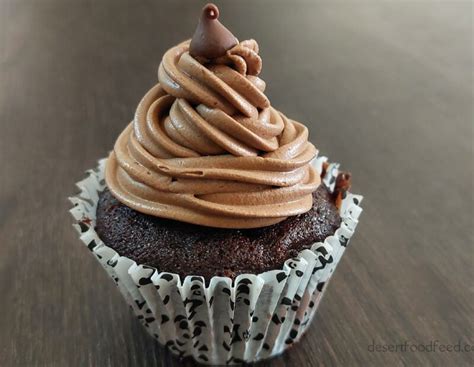 How to Make Chocolate Ganache Frosting - Desert Food Feed(also in Tamil)