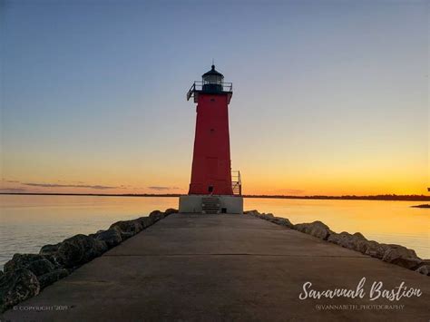 Manistique East Breakwater Lighthouse | Michigan