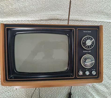 55 Vintage & Antique TVs You Can Buy - Oldest.org (2024)