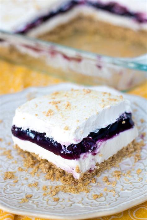 Easy No-bake Blueberry Delight | TheBestDessertRecipes.com