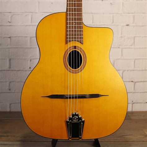 Best Gypsy Jazz Guitars: How to Pick the Right One? | GuitarSpace