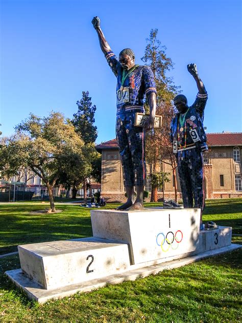 Tommie Smith Statue