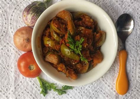 Brinjal curry Recipe by Tejashwini Praveen Raibagi - Cookpad