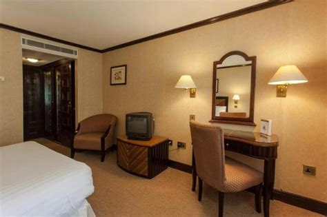 Europa Gatwick Hotel in London - See 2023 Prices