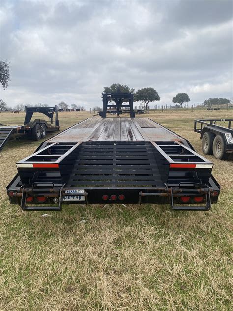 Farm Equipment – Texas Salebarn