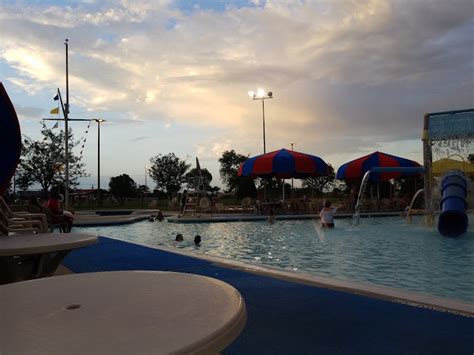 Woodson Park Aquatic Center (Open Hours, Admission Price, Address, Photos) - The Swimming Academy