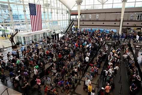 United Airlines cancellations, delays continue at Denver International ...