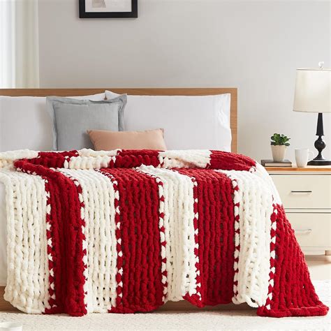 Amazon.com: L'AGRATY Chunky Knit Blanket Throw - Soft Chunky Throw Blanket 30x40: 100% Hand ...