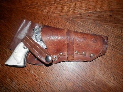 VINTAGE HUBLEY COWBOY Western Diecast Toy Gun Texan Jr. Red Star, w/Holster - $36.99 | PicClick