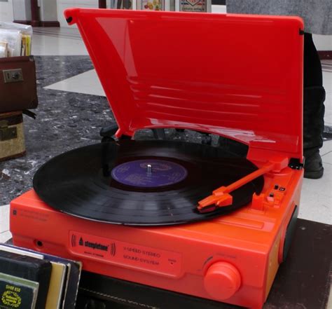 Battery Operated Record Player Free Stock Photo - Public Domain Pictures