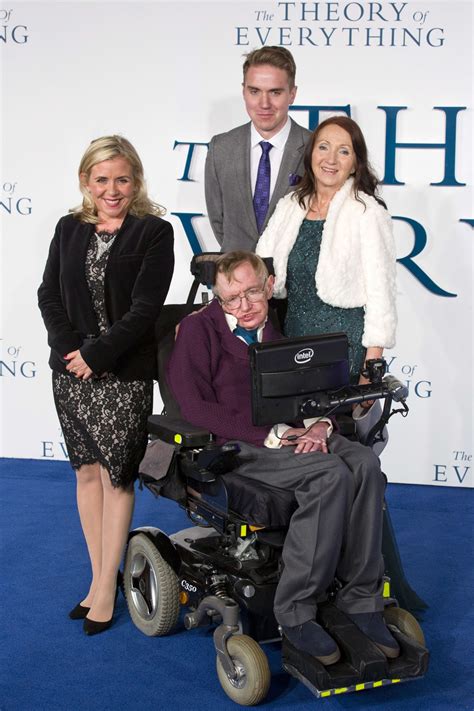 Stephen Hawking family: Elaine Mason, Jane Wilde and his children - IBTimes India