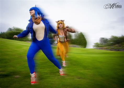 Sonic & Tails Cosplay