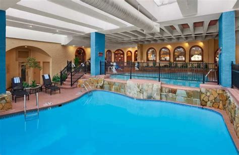 Embassy Suites Kansas City (Kansas City, KS) - Resort Reviews ...