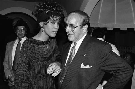 Whitney Houston: Clive Davis Shares Last Meeting With Icon Hours Before ...