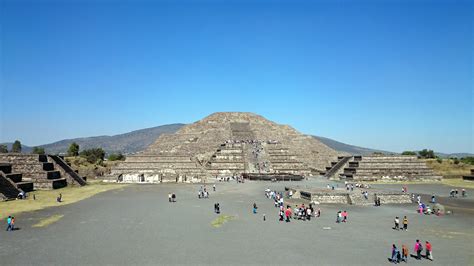 Teotihuacan Pyramids : Mexico City | Visions of Travel