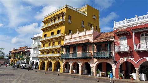 Visit Cartagena - Old Town, Bocagrande, Fort San Felipe • Orana Travel